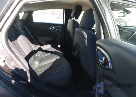 2016 Chrysler 200 Limited из США, поврежденный, VIN 1C3CCCAB6GN133286